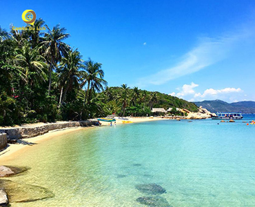 Bình yên trên đảo Hòn Ông - Nha Trang
